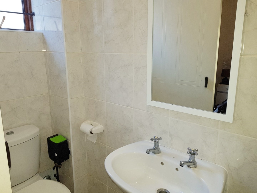 To Let 3 Bedroom Property for Rent in Table View Western Cape